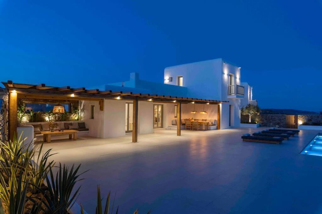 Villa Stephanie With Heated Pool, By Red Windmill Villas Mykonos Town Exterior photo